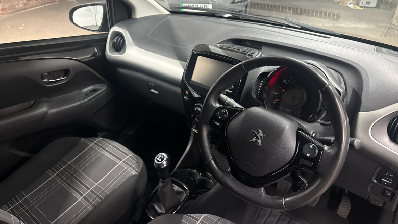 Peugeot 108 1.2 PureTech Allure 5dr Petrol Hatchback